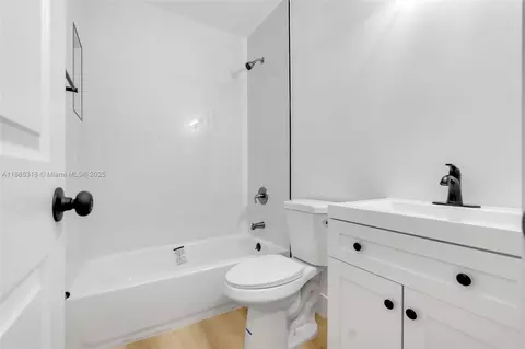 924 W 28th St, Hialeah, FL 33010 photo 26
