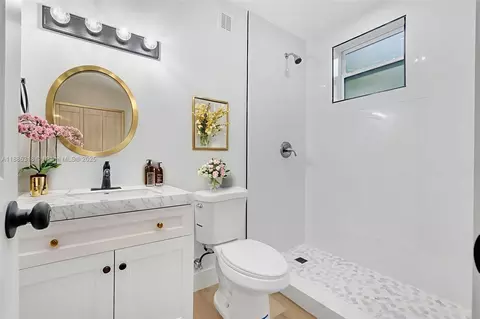 924 W 28th St, Hialeah, FL 33010 photo 19