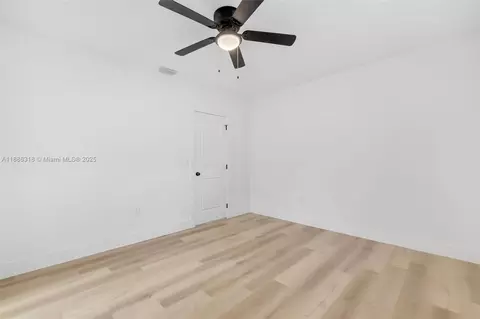 924 W 28th St, Hialeah, FL 33010 photo 29
