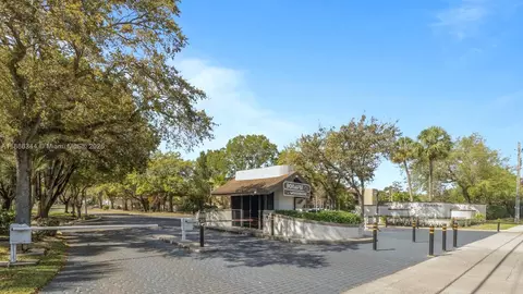 7737 NW 79th Ave #301, Tamarac, FL 33321