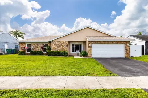 11656 SW 50th Ct, Cooper City, FL 33330