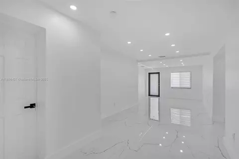 533 E 61st St, Hialeah, FL 33013 photo 7