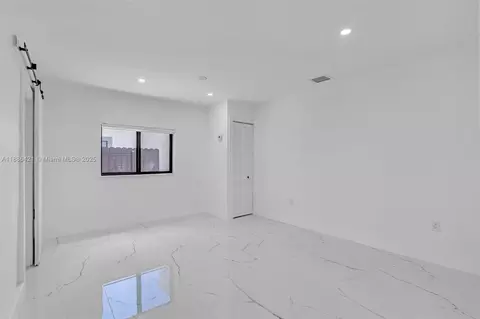 533 E 61st St, Hialeah, FL 33013 photo 14