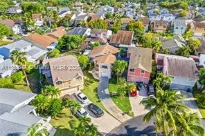 10042 SW 220th St, Cutler Bay, FL 33190