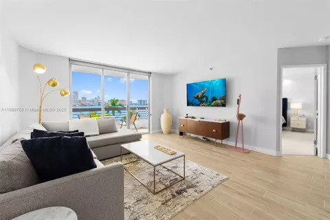 3600 Mystic Pointe Dr #614, Aventura, FL 33180