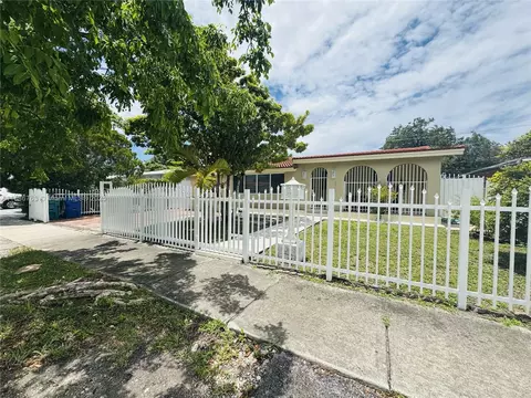 3915 NW 4th Ter, Miami, FL 33126