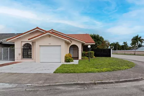 14207 SW 51st St, Miami, FL 33175