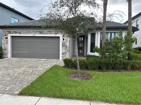 4475 S Silverwood Ln S, Oakland Park, FL 33309