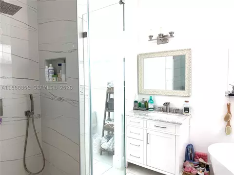 18247 NW 88th Pl, Hialeah, FL 33018 photo 24