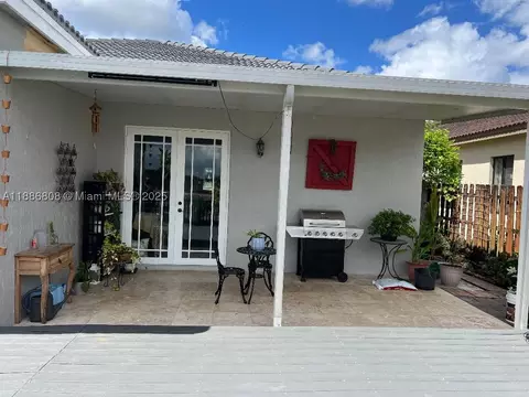 18247 NW 88th Pl, Hialeah, FL 33018 photo 37