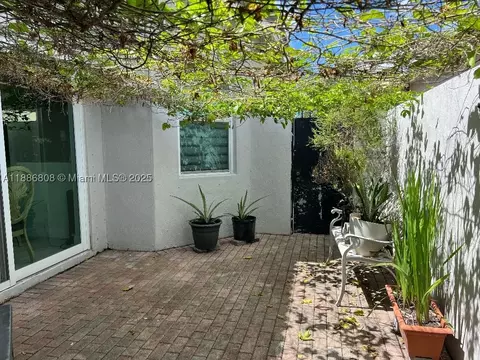 18247 NW 88th Pl, Hialeah, FL 33018 photo 33