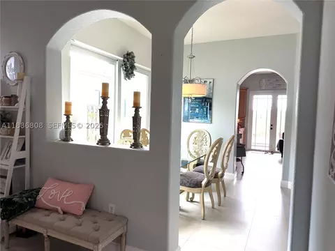 18247 NW 88th Pl, Hialeah, FL 33018 photo 7