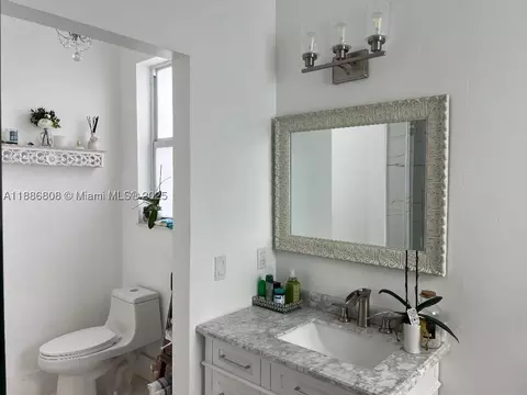 18247 NW 88th Pl, Hialeah, FL 33018 photo 23