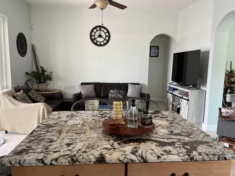 18247 NW 88th Pl, Hialeah, FL 33018 photo 15