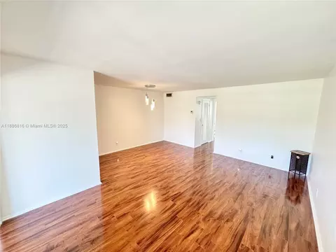 300 Layne Blvd #313, Hallandale Beach, FL 33009