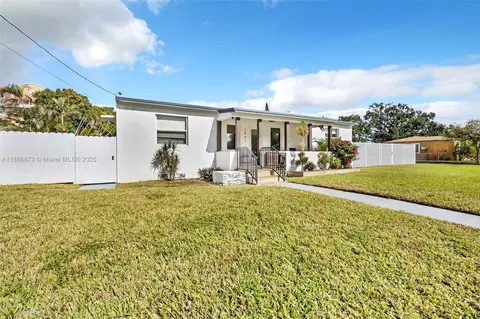 1401 NW 52nd St, Miami, FL 33142