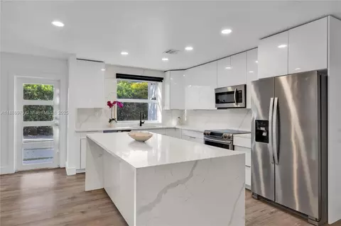920 NE 99th St, Miami Shores, FL 33138