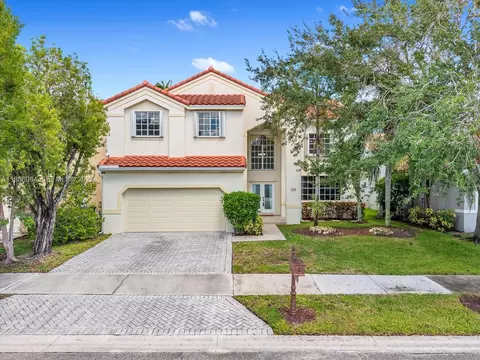 126 Cameron Ct, Weston, FL 33326