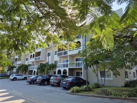7703 Camino Real #A112, Miami, FL 33143