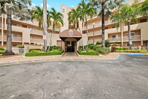 7675 Granville Dr #402, Tamarac, FL 33321