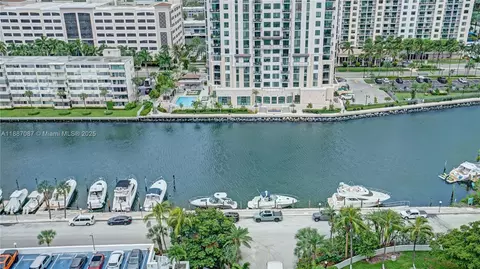100 Bayview Dr #1931, Sunny Isles Beach, FL 33160