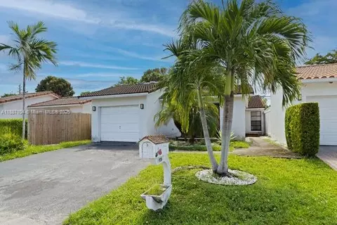 7126 SW 103rd Pl, Miami, FL 33173