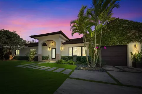 6420 SW 63rd Ter, South Miami, FL 33143