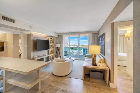 102 24 St #945, Miami Beach, FL 33139