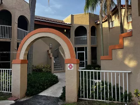 8842 SW 3rd St #105, Pembroke Pines, FL 33025