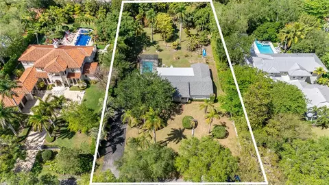 7485 SW 122nd St, Pinecrest, FL 33156