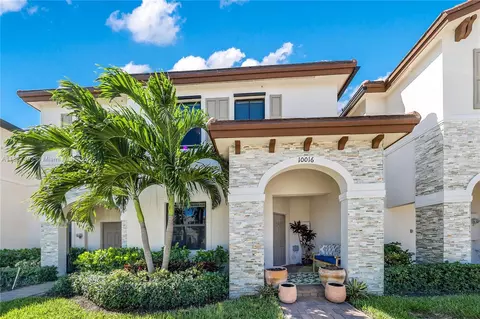10016 SW 228th Ter, Miami, FL 33190