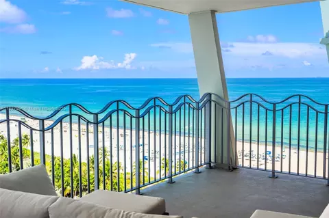 1500 Ocean Dr #UPH-5, Miami Beach, FL 33139