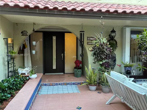 3842 Alcantara Ave #71D, Doral, FL 33178