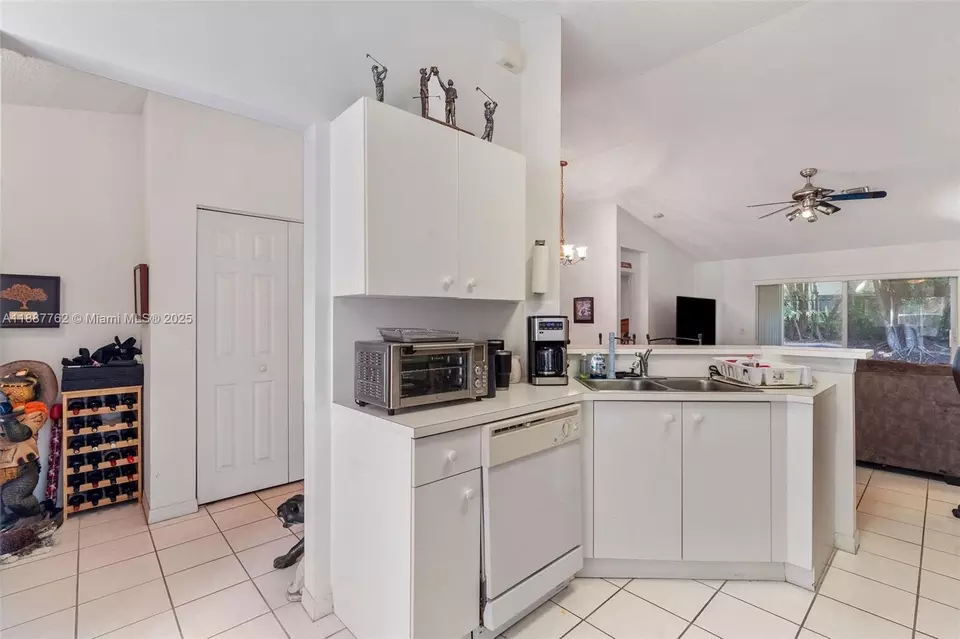 Kitchen - 2103 Borealis Way, Weston, FL 33327 photo 3 of 3