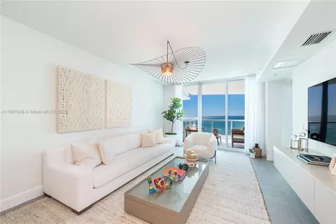 3801 Collins Ave #1502, Miami Beach, FL 33140