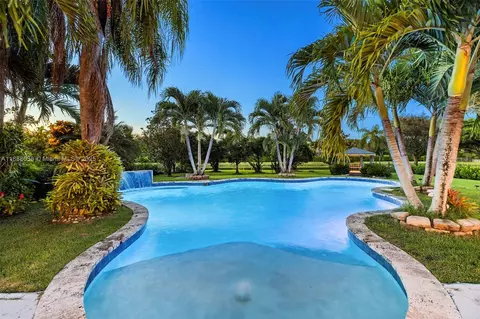 12555 SW 34th Pl, Davie, FL 33330