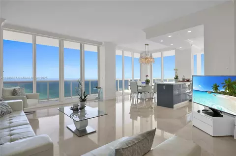 4779 Collins Ave #PH4301, Miami Beach, FL 33140