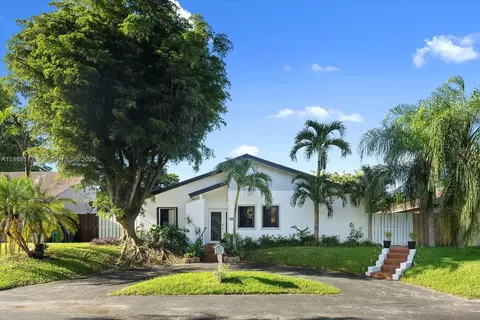 13556 SW 285th Ter, Homestead, FL 33033