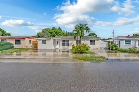 2041 Wellington Rd, West Palm Beach, FL 33409