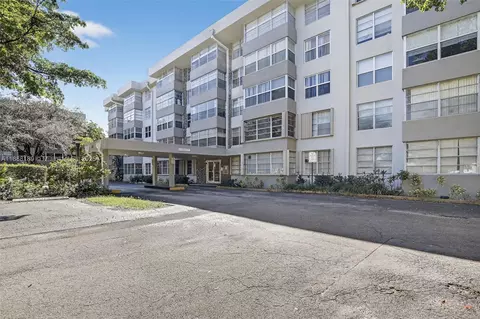 6600 Cypress Rd #410, Plantation, FL 33317