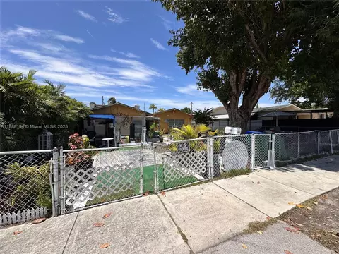 1842 NW 18th Ter, Miami, FL 33125