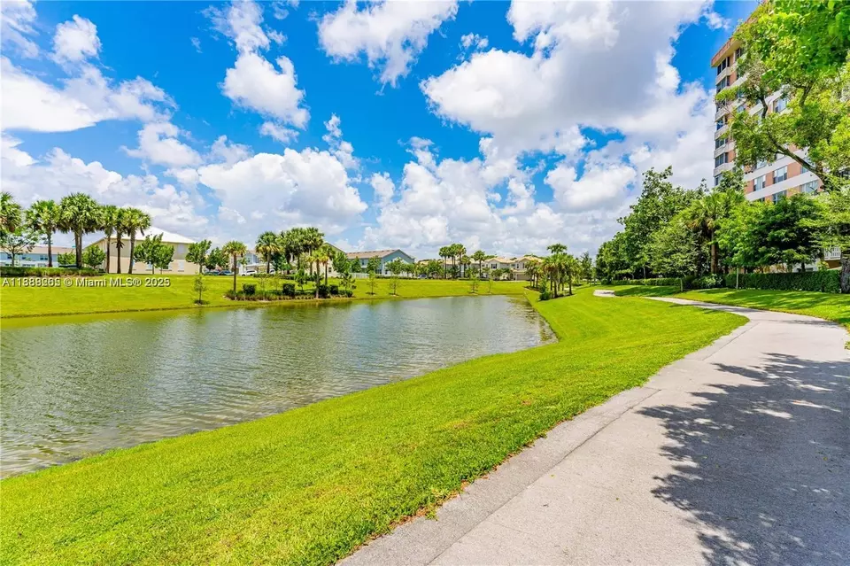 Other - 1101 Hillcrest Ct #307, Hollywood, FL 33021 photo 4 of 5