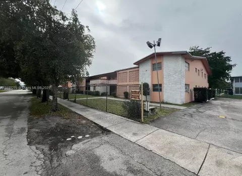 19080 NE 3rd Ct #312, Miami, FL 33179