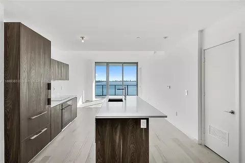480 NE 31st St #904, Miami, FL 33137