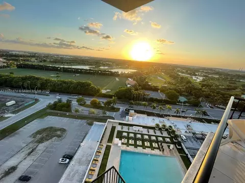 5252 NW 85th Ave #1702, Doral, FL 33166
