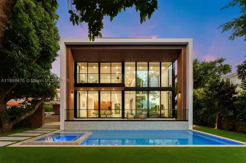 3114 Prairie Ave, Miami Beach, FL 33140