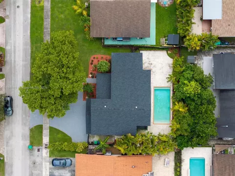 View/Area - 11006 SW 138th Pl, Miami, FL 33186 photo 1 of 7