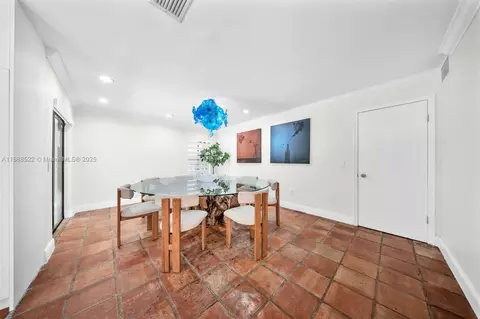 Dining - 11006 SW 138th Pl, Miami, FL 33186 photo 1 of 2