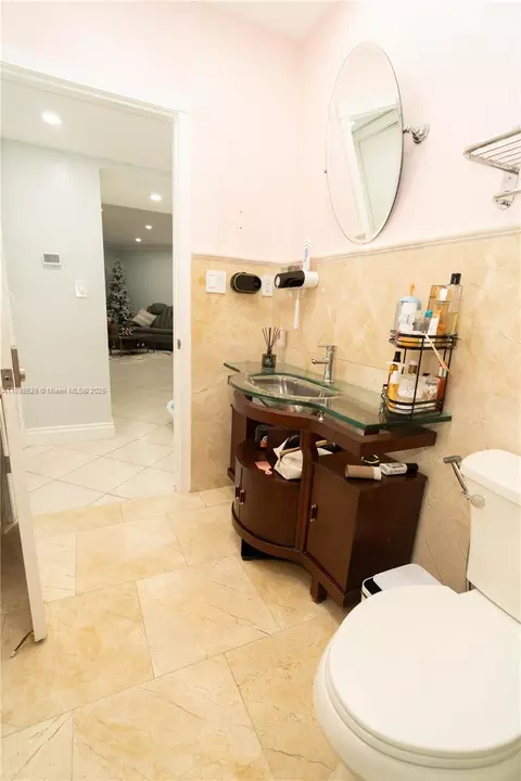 Bath - 298 E 3rd St #102, Hialeah, FL 33010 photo 3 of 8