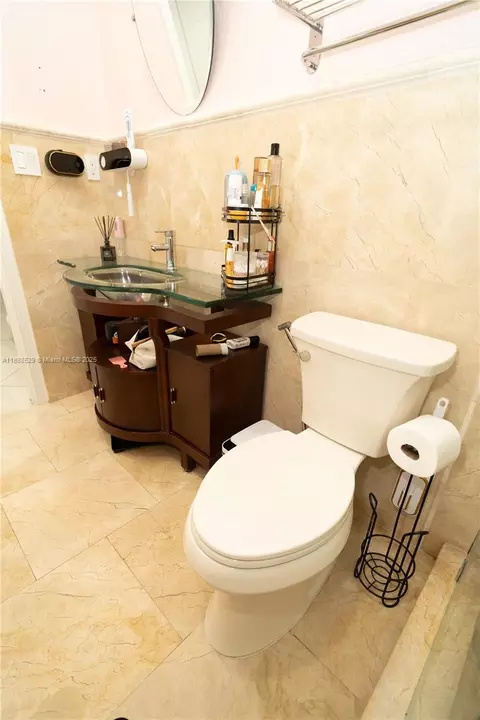Bath - 298 E 3rd St #102, Hialeah, FL 33010 photo 4 of 8